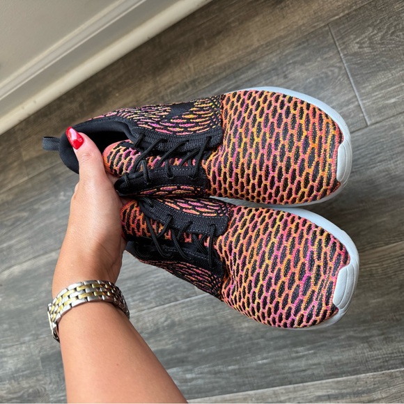 Nike roshe one flynit 8.5 - Picture 2 of 5